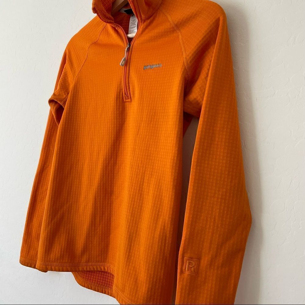 PATAGONIA Light Orange 1/2 Zip Pullover Sweater - Picture 2 of 9